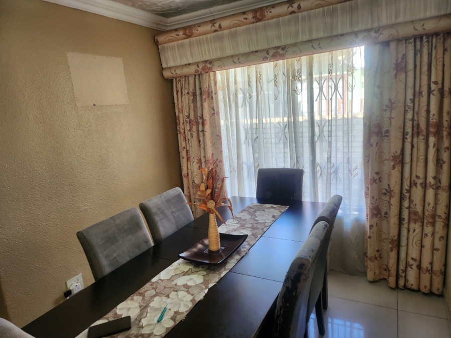 3 Bedroom Property for Sale in Mabopane Unit X North West